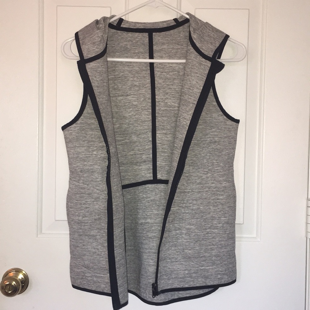 Lululemon vest, double sided